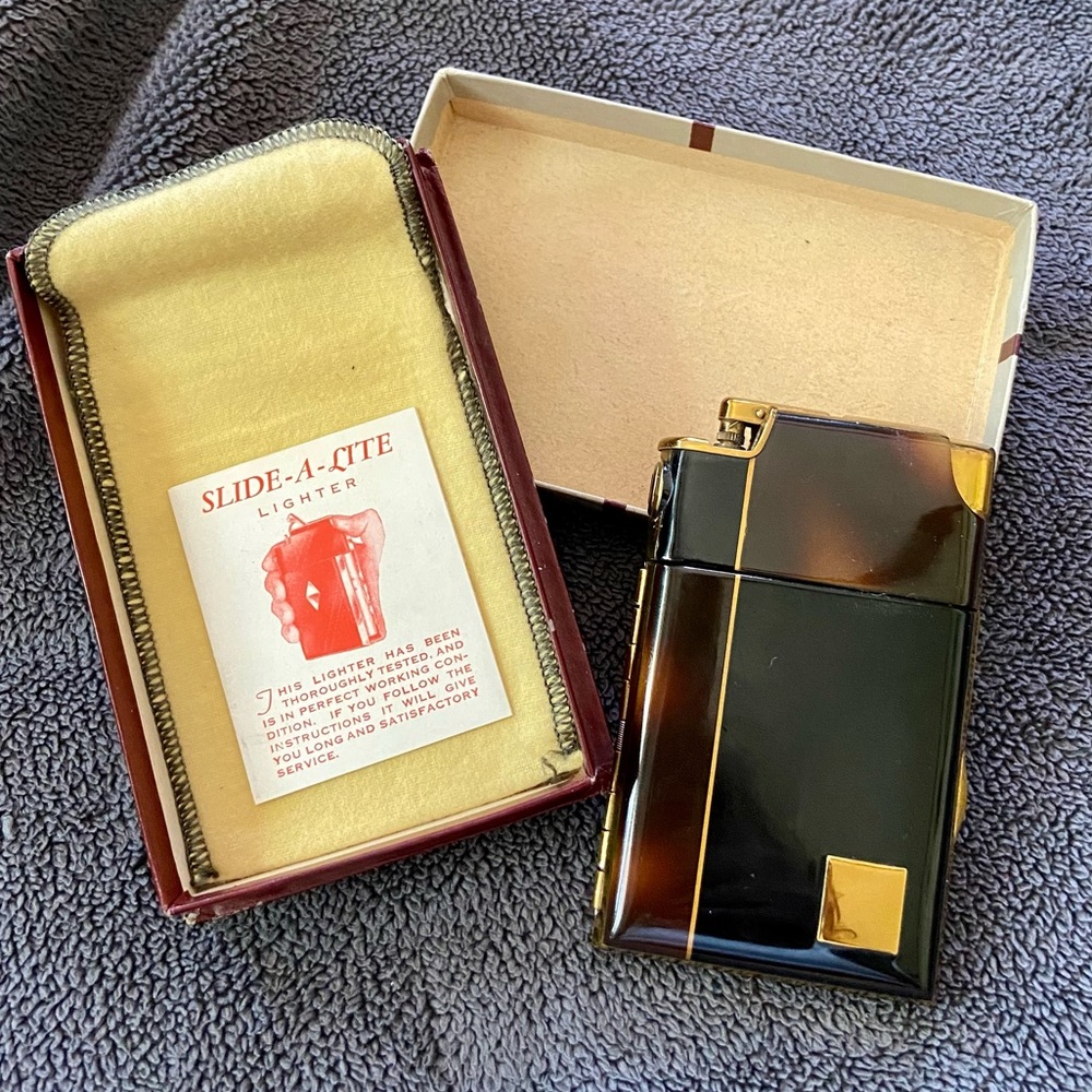 1930’s Slide a Lite Marathon Cigarette Case/lighter